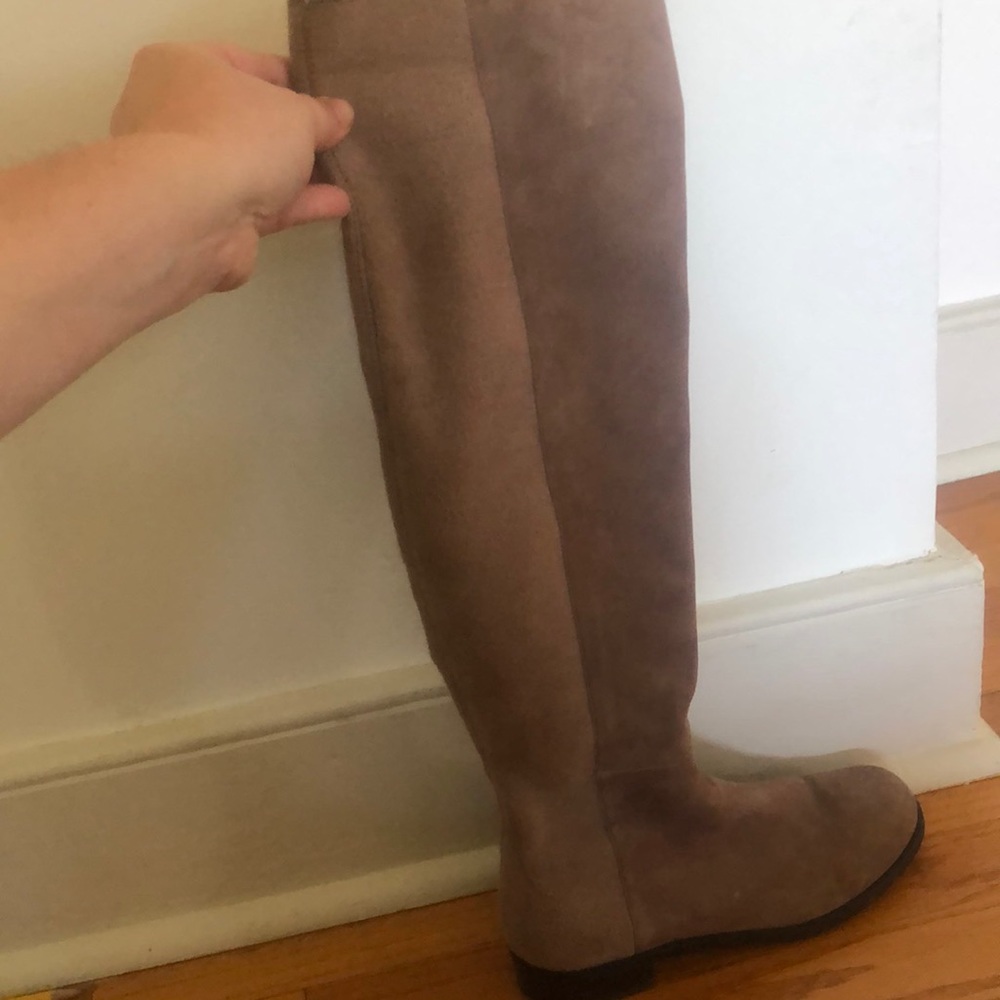 Almost brand new. Stuart Weitzman SW 5050 boots